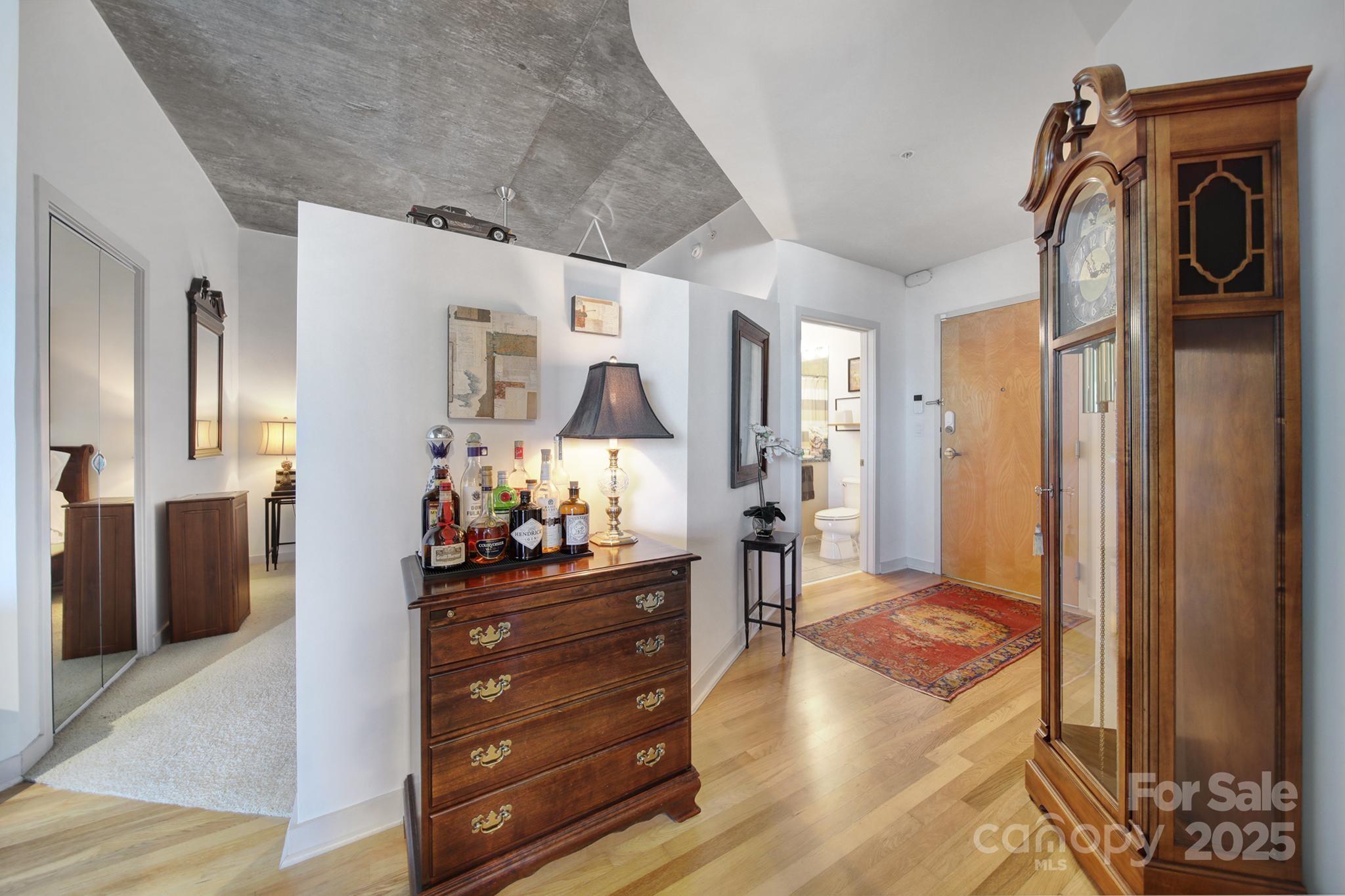 Avenue Condominiums - Residential