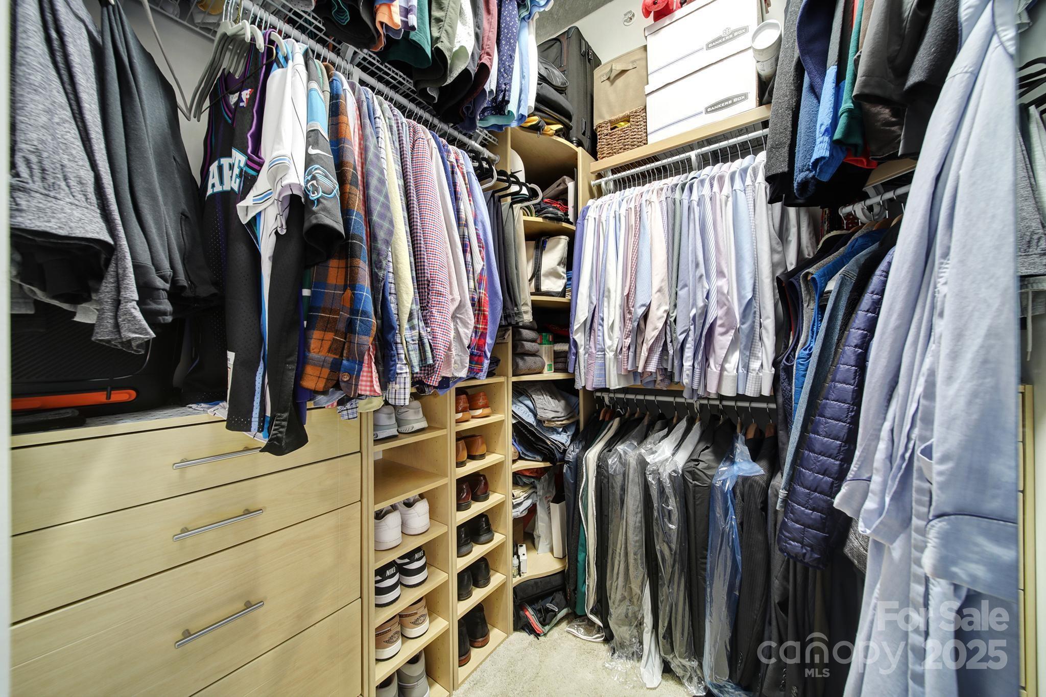 Avenue Condominiums - Residential