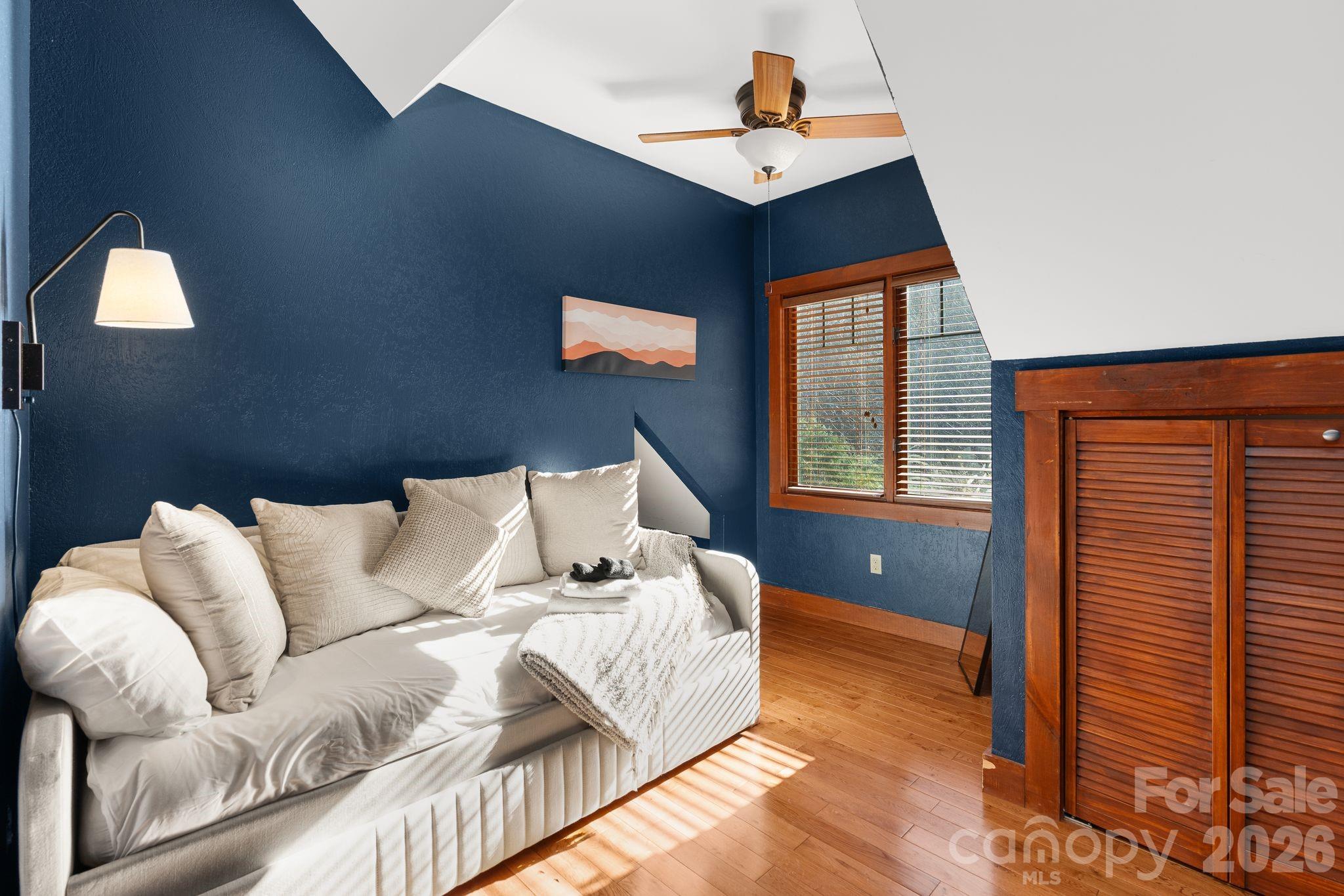 Laurel Ridge - Residential