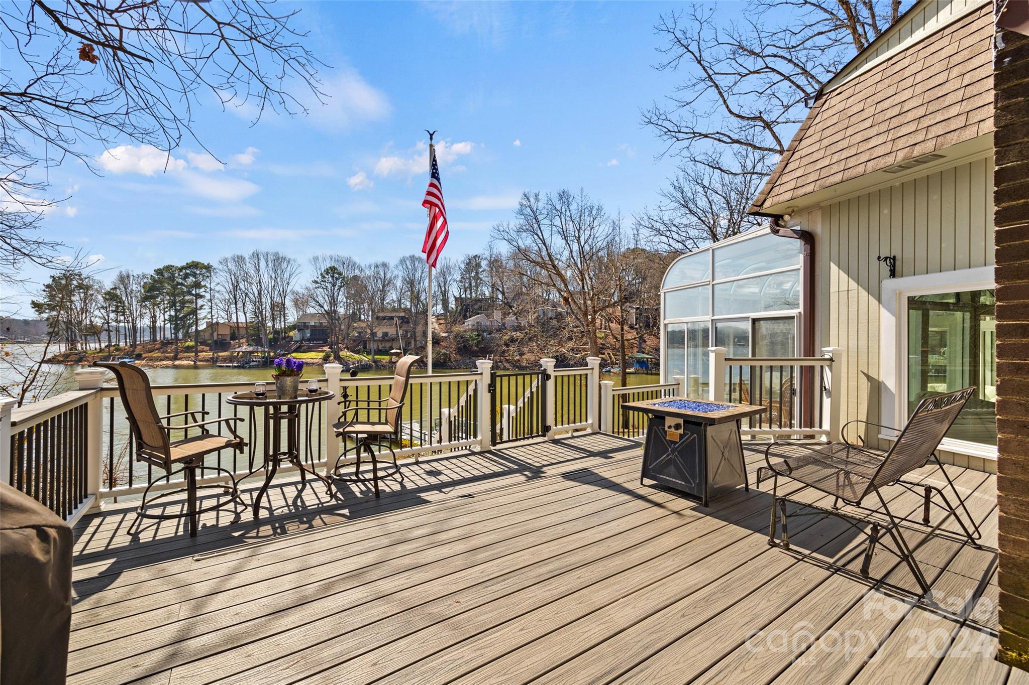 Tega Cay - Residential