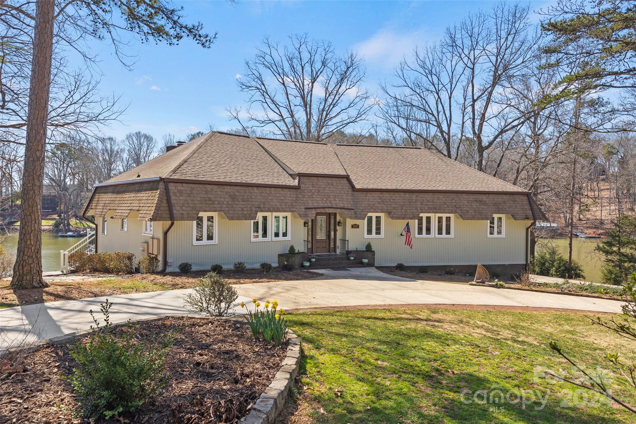 Tega Cay - Residential