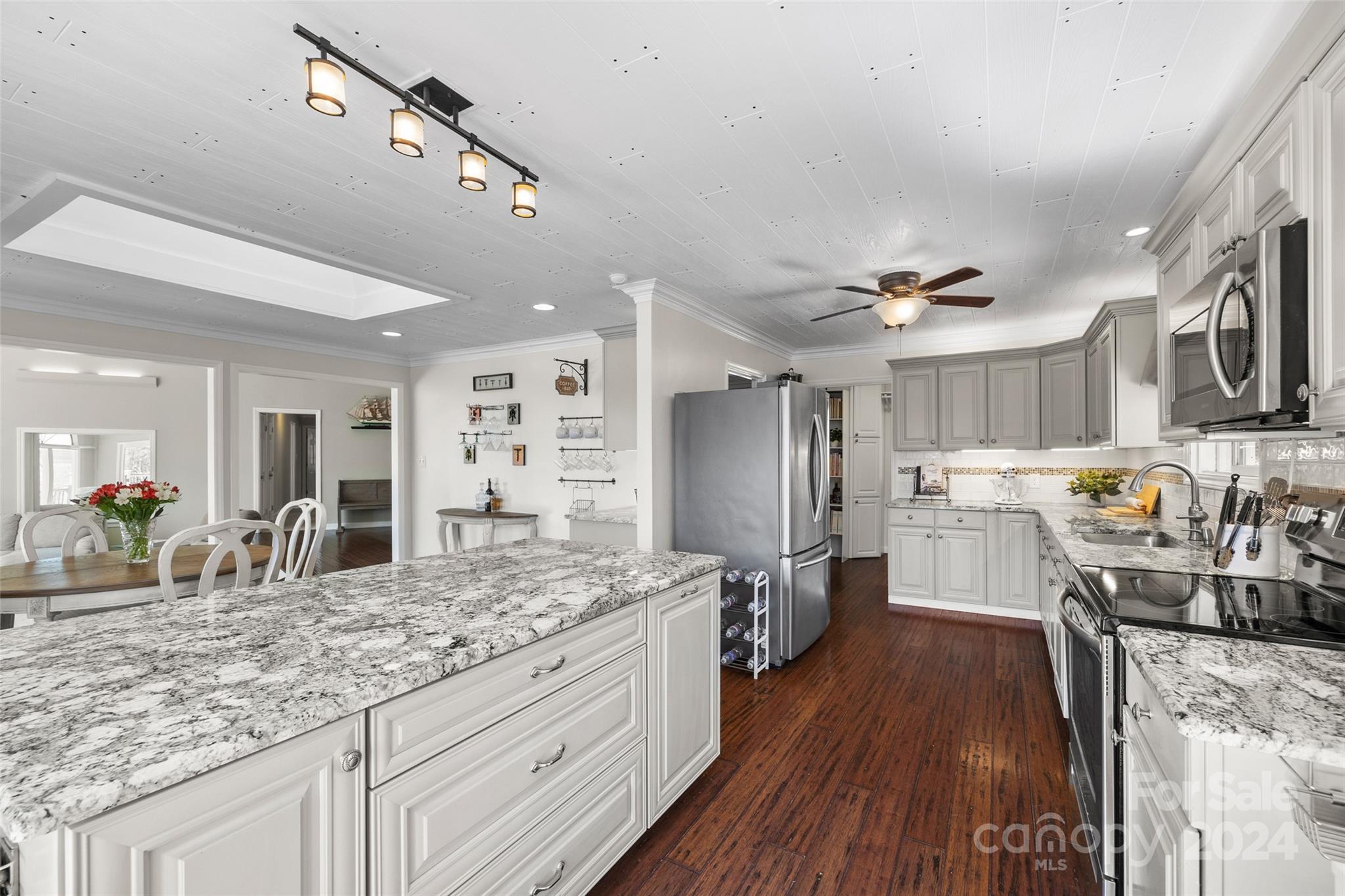 Tega Cay - Residential