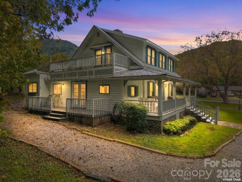 Photo of 125 Timberline Drive, Maggie Valley, NC 28751 (MLS # 4430020)