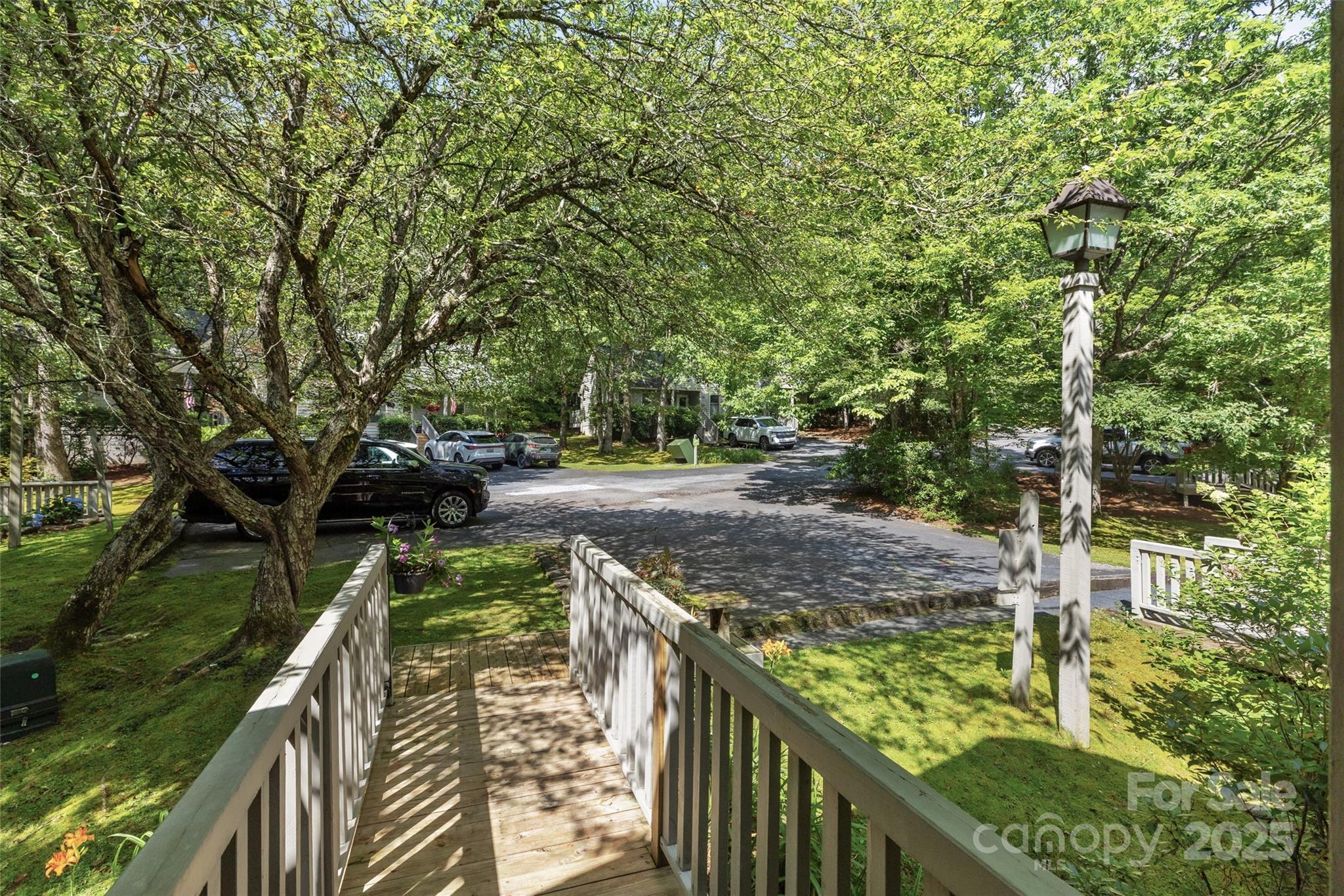 27 Dwarf Mountain Road