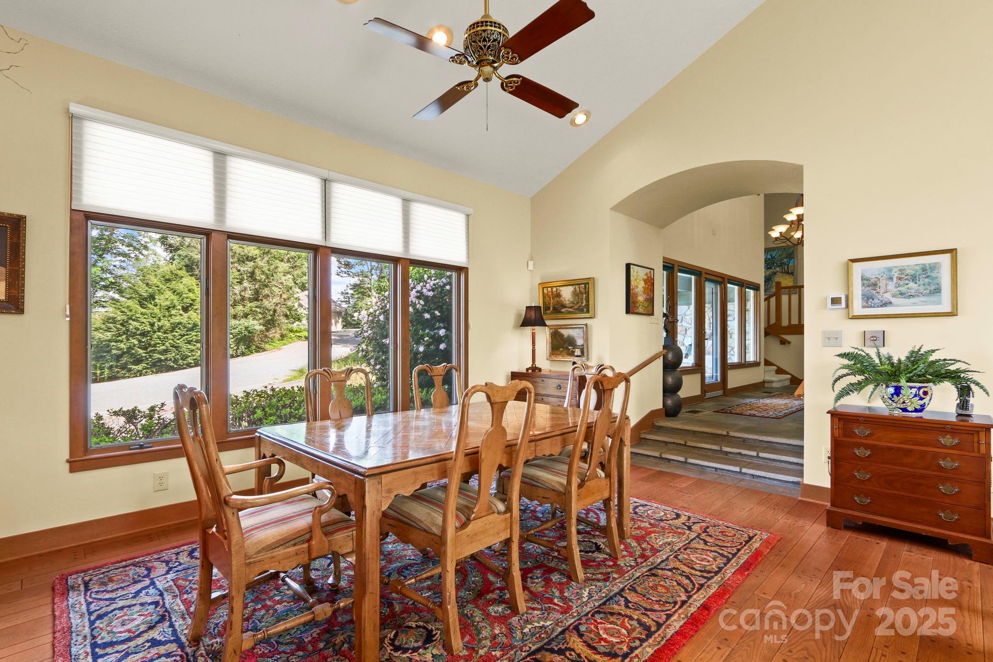 Boone, North Carolina 28607, United States, 3 Bedrooms Bedrooms, ,4 BathroomsBathrooms,Residential,Under Contract,191530