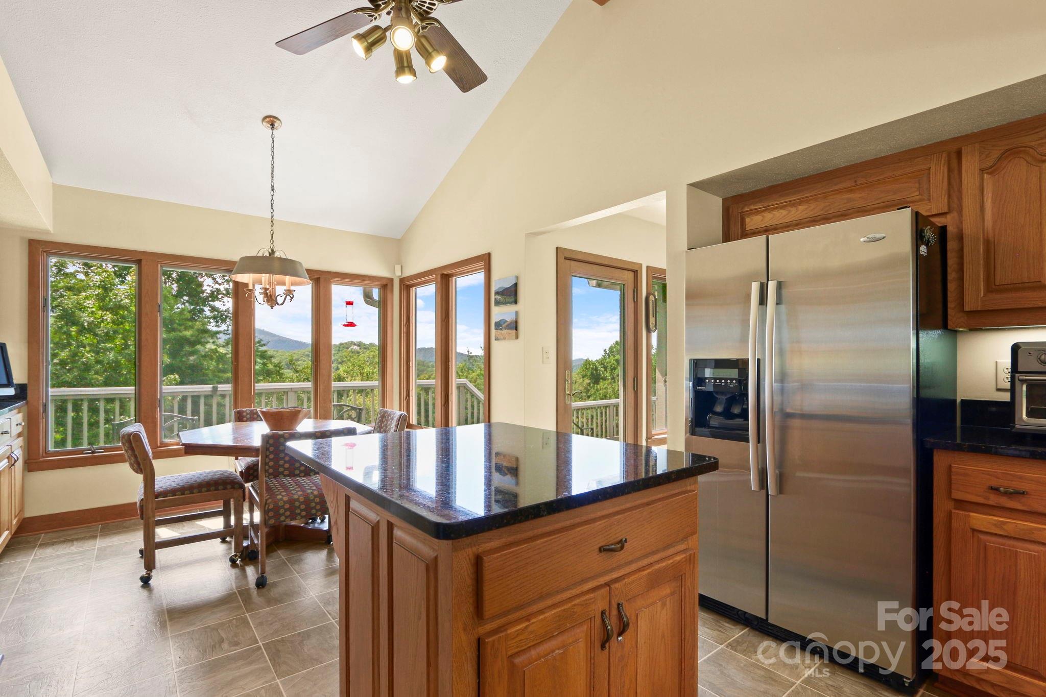 Boone, North Carolina 28607, United States, 3 Bedrooms Bedrooms, ,4 BathroomsBathrooms,Residential,Under Contract,191530