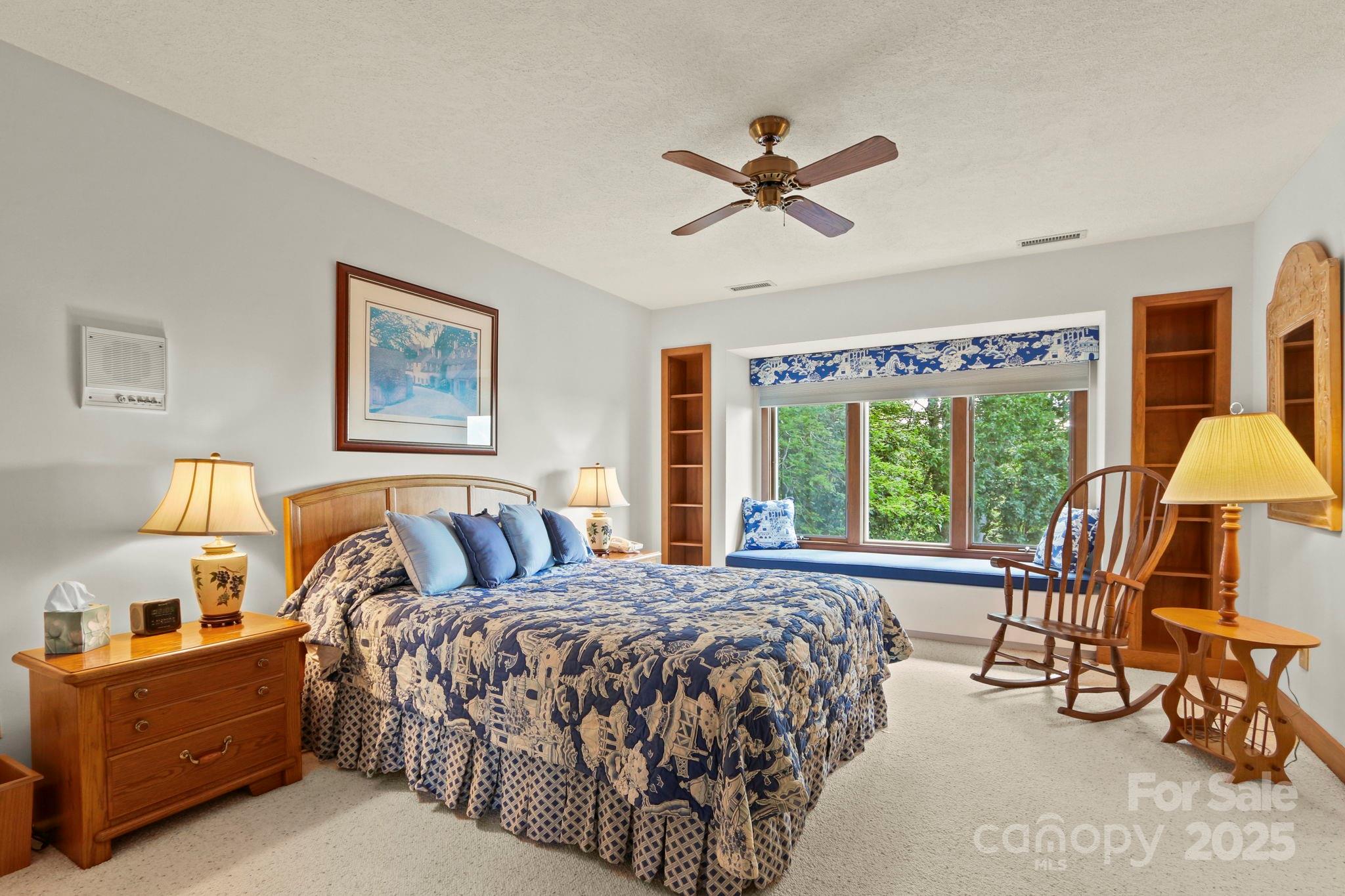 Boone, North Carolina 28607, United States, 3 Bedrooms Bedrooms, ,4 BathroomsBathrooms,Residential,Under Contract,191530