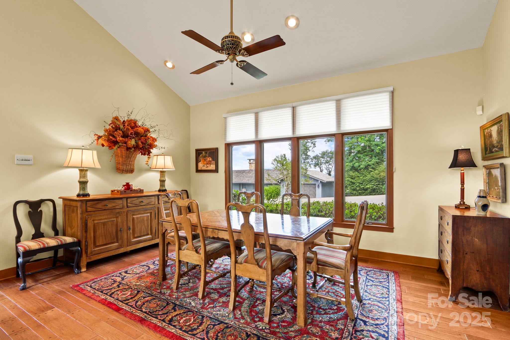 Boone, North Carolina 28607, United States, 3 Bedrooms Bedrooms, ,4 BathroomsBathrooms,Residential,Under Contract,191530