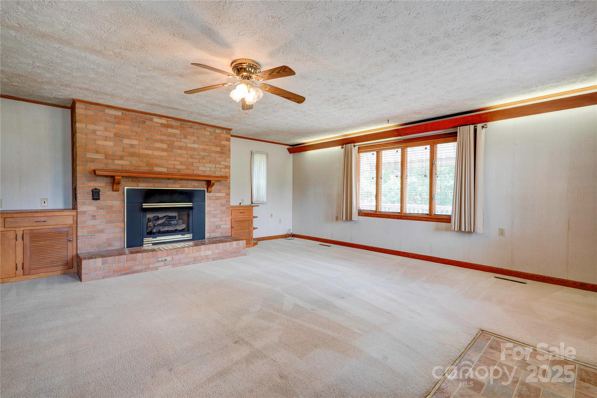 1400 N Post Road