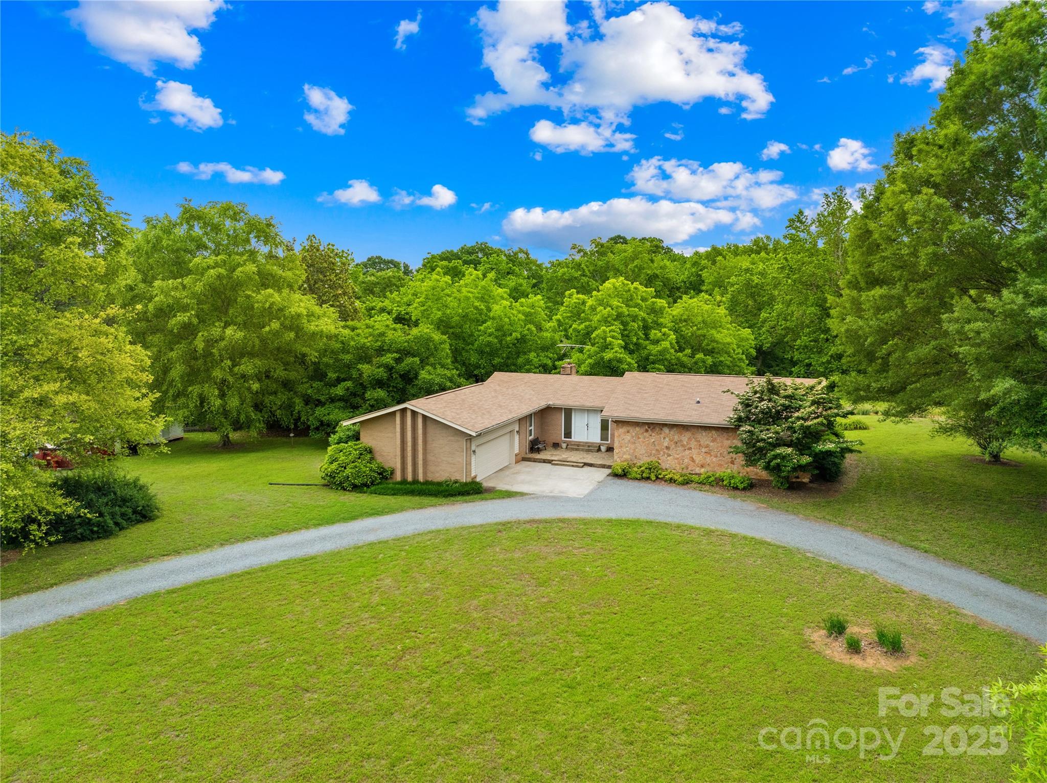2309 Potter Road S