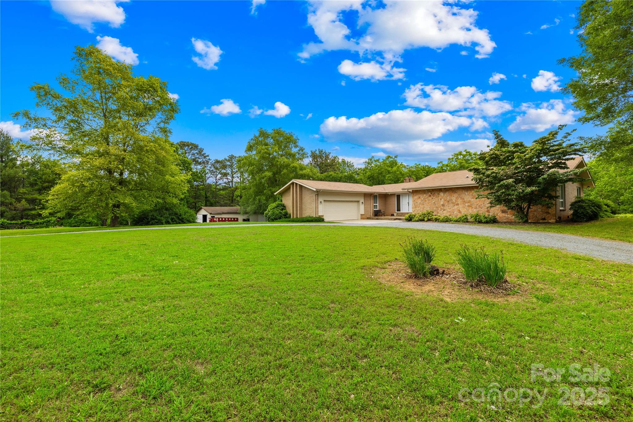 2309 Potter Road S