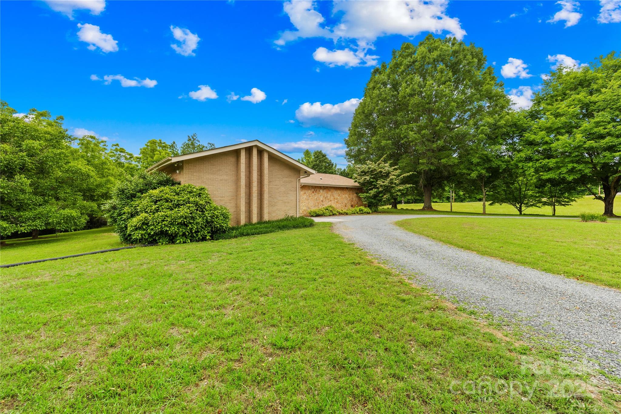 2309 Potter Road S