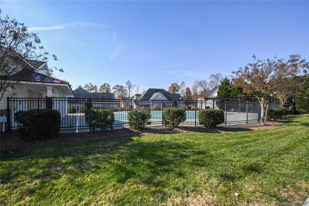 Riviera - Residential