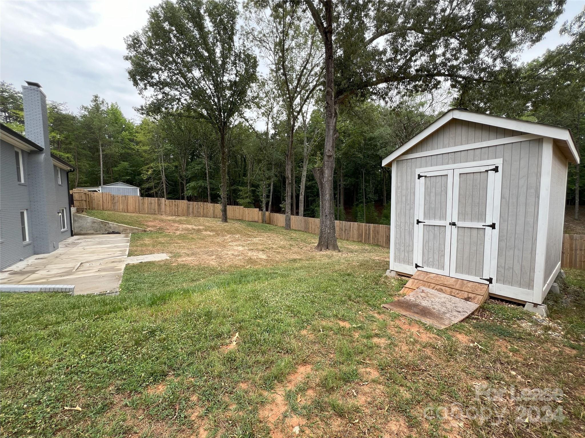 River Lure - Residential Lease