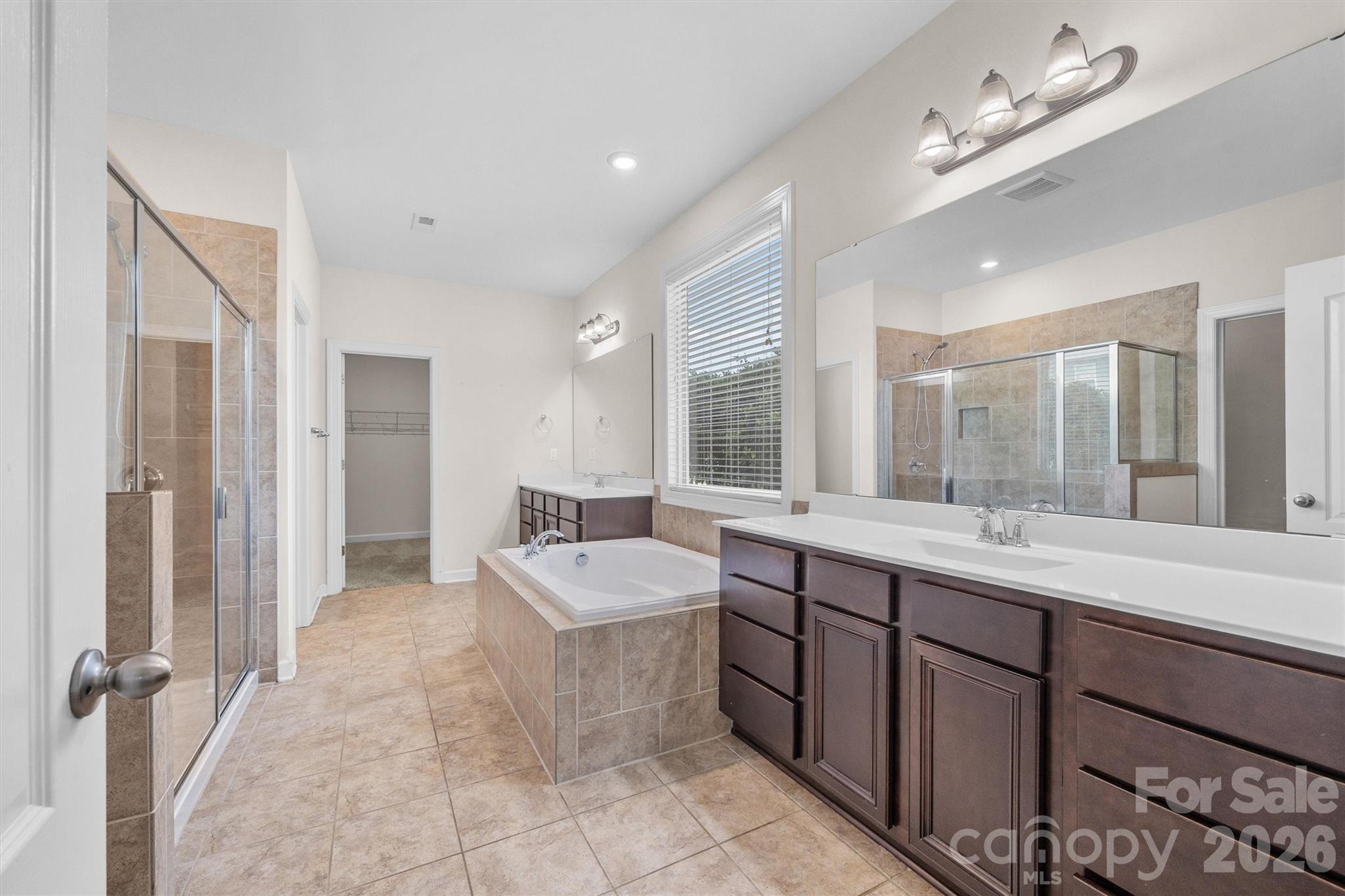 Candella - Residential