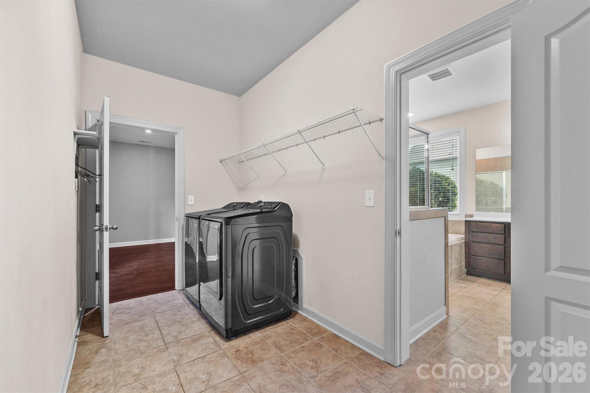 Candella - Residential