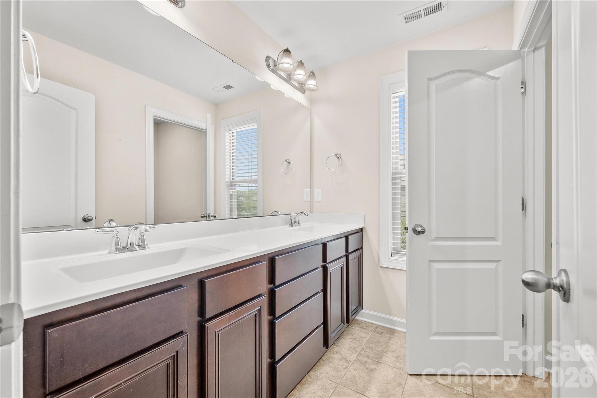 Candella - Residential