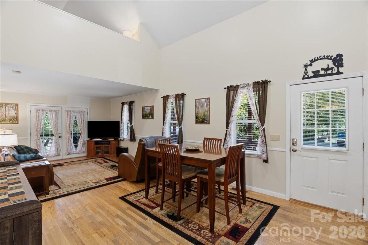 122 Arnold Heights