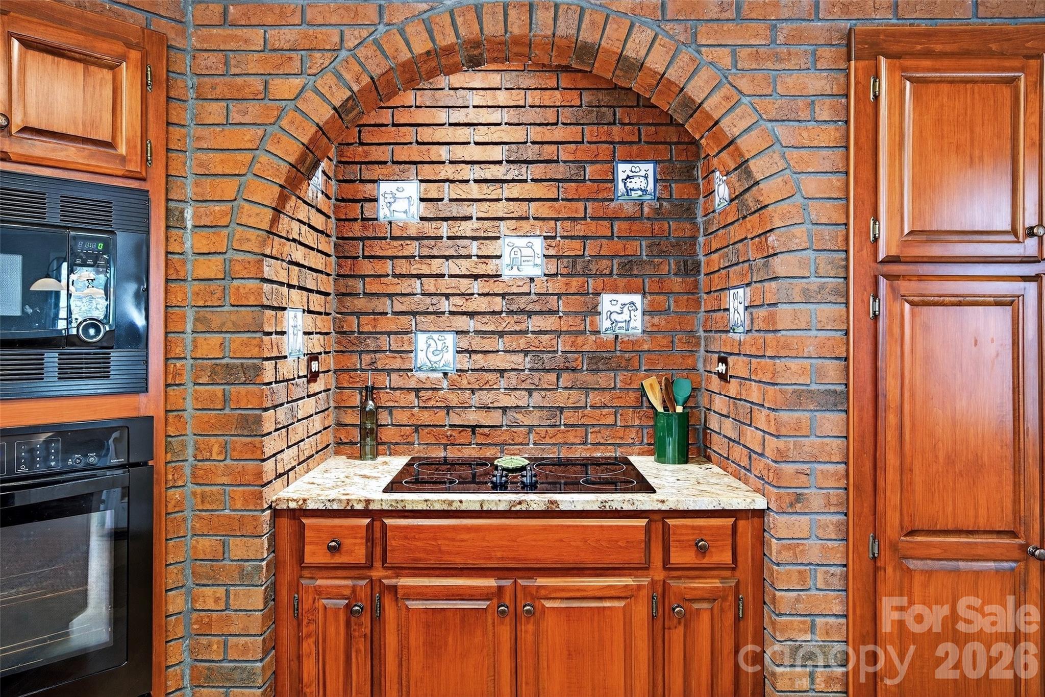 Gateway Mountain - Residential