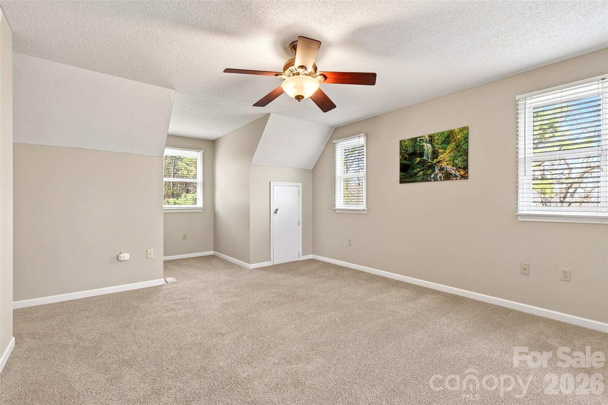 Gateway Mountain - Residential