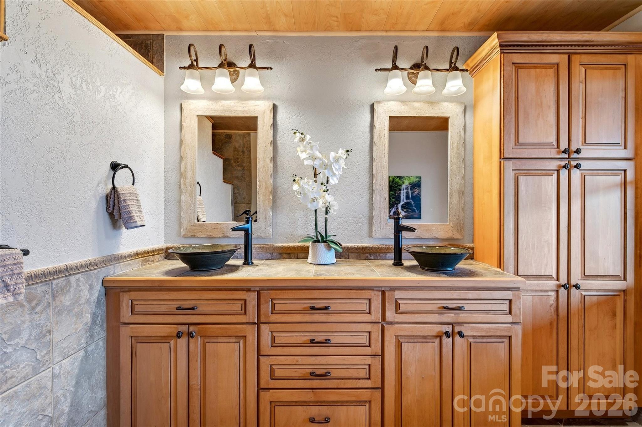 Gateway Mountain - Residential