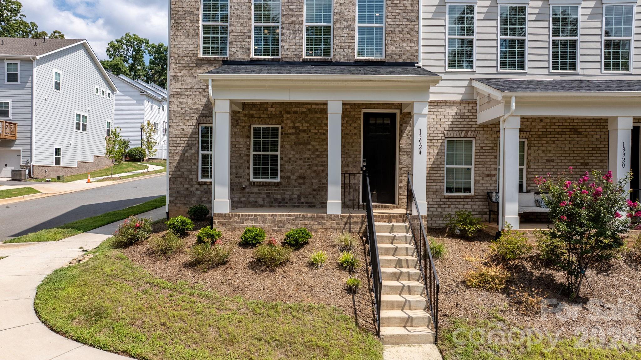 13924 Winmau Lane 10
