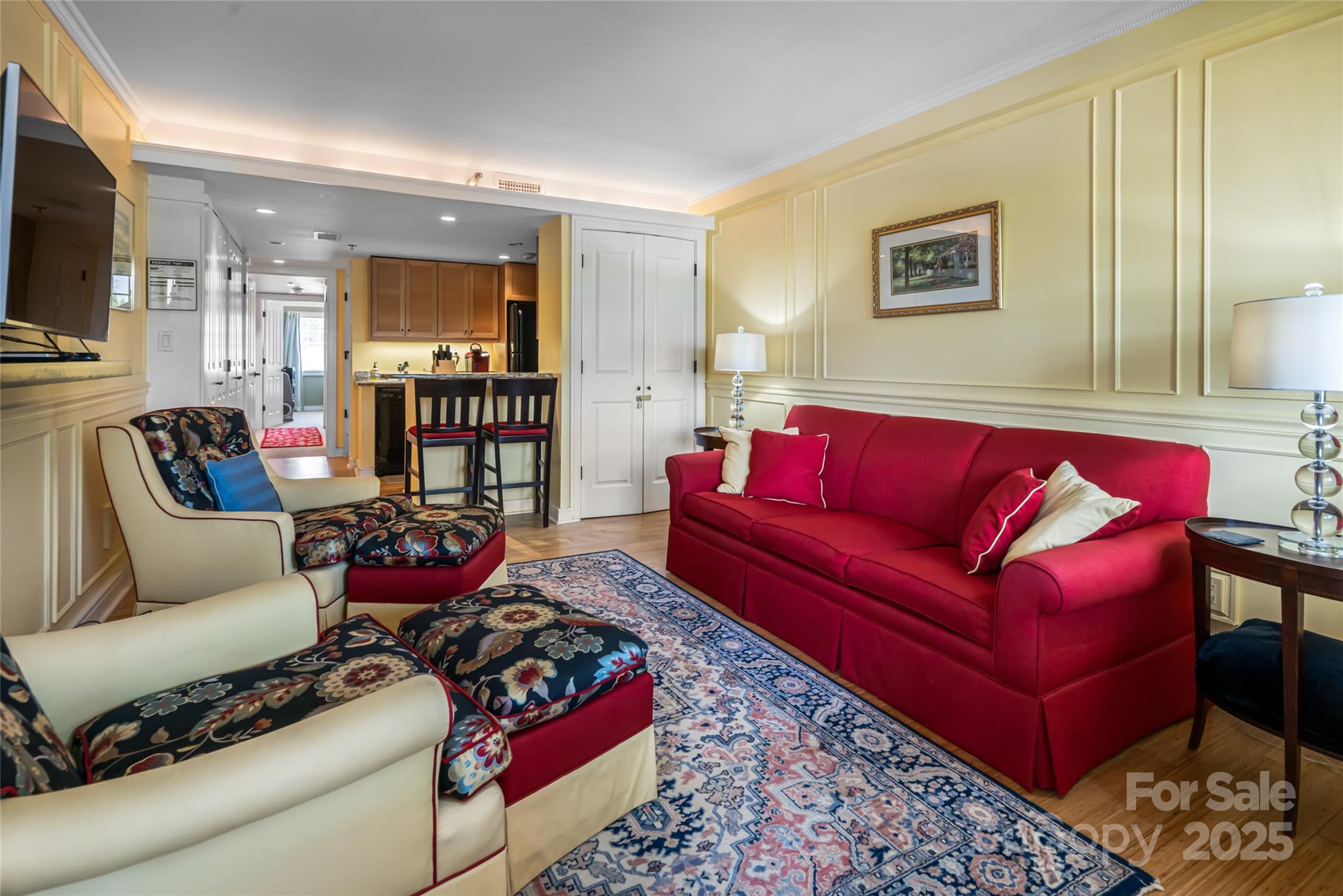 37 Hiawassee Street W203