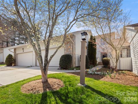 Photo of 141 Deerlake Drive, Asheville, NC 28803 (MLS # 4363307)