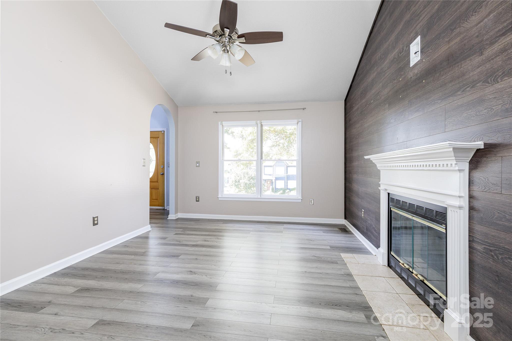 Maple Crest - Residential