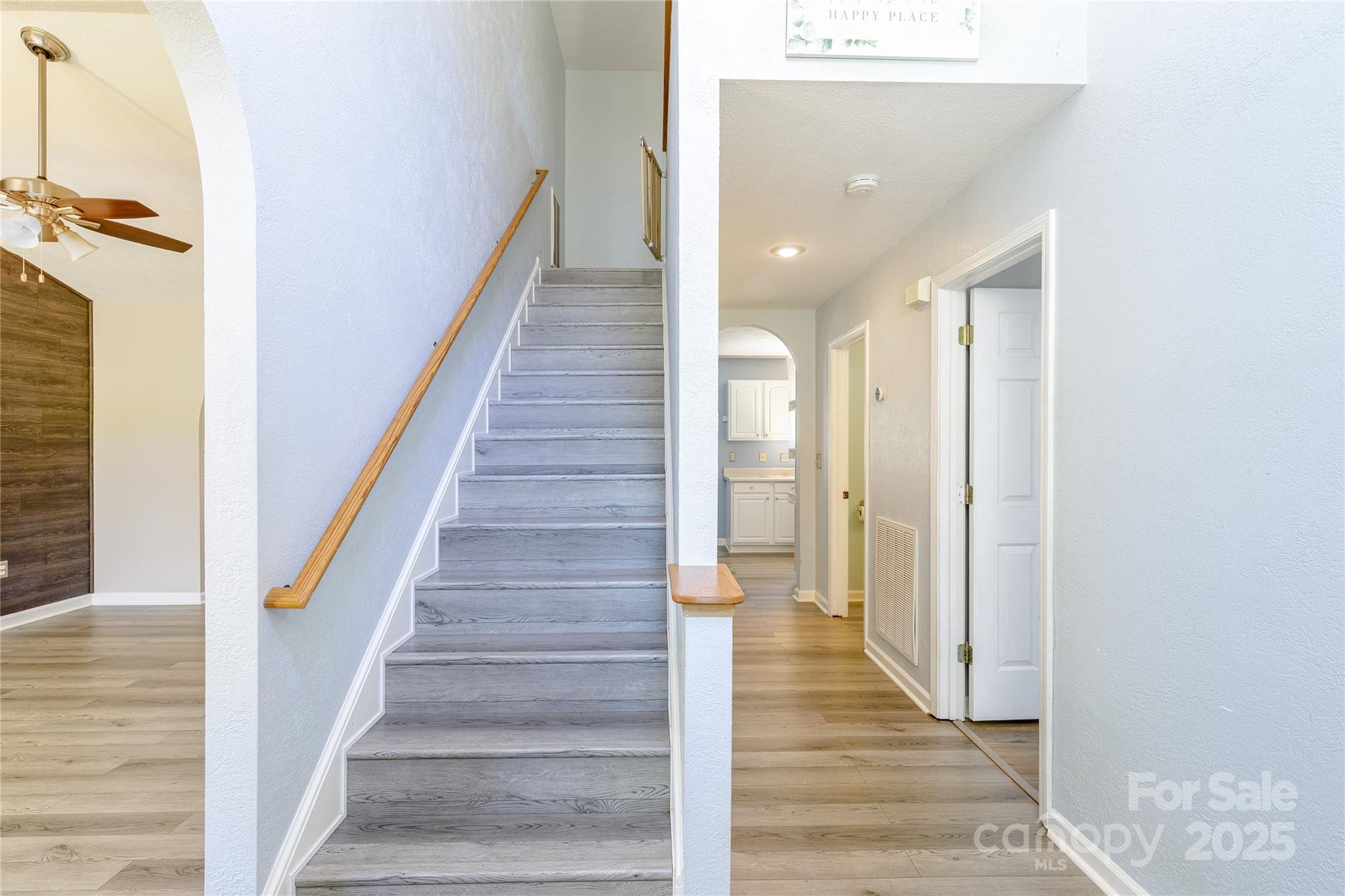Maple Crest - Residential