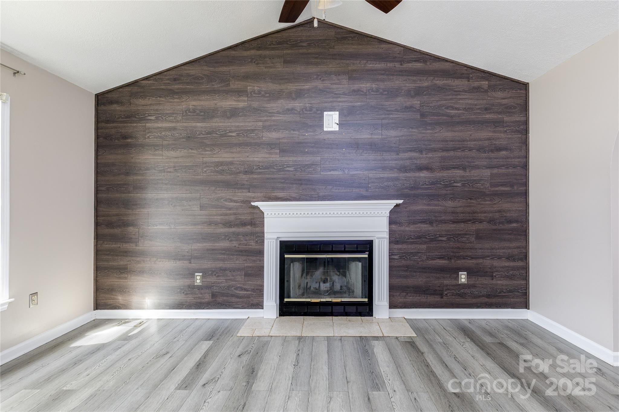 Maple Crest - Residential