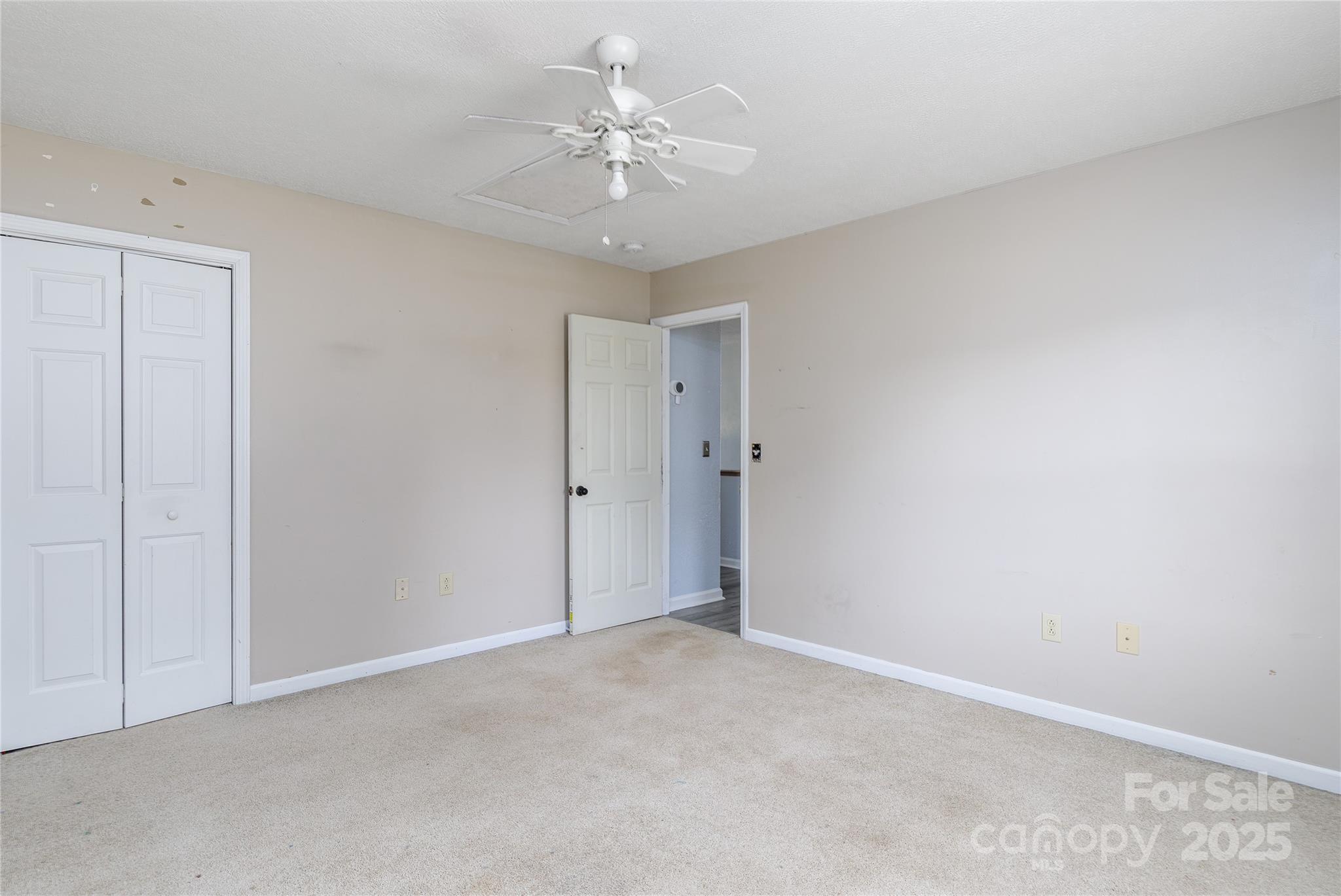 Maple Crest - Residential