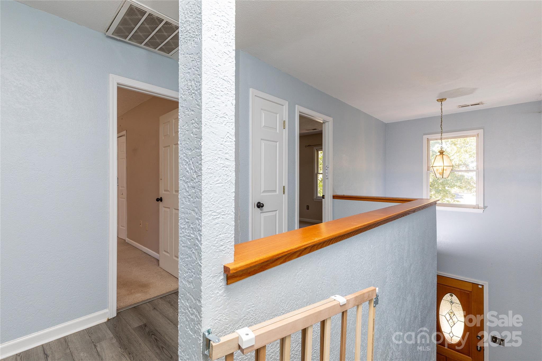 Maple Crest - Residential
