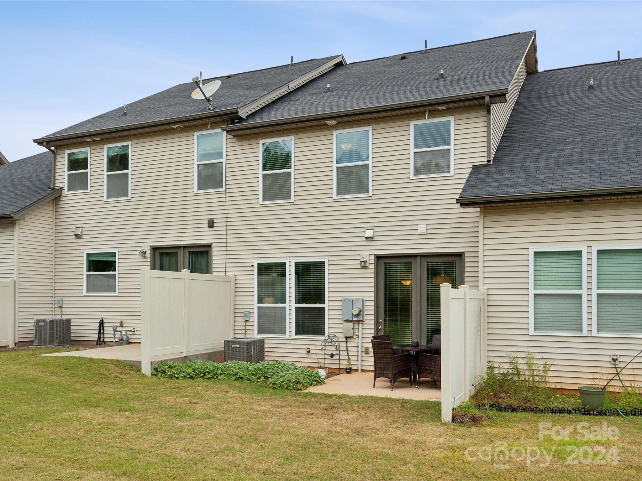 Ayrshire Townhomes - Residential