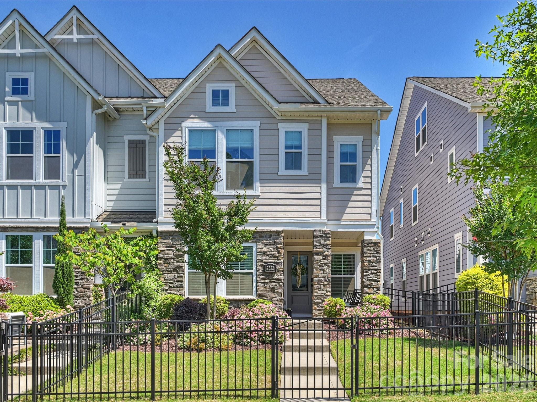 Villa Heights - Residential