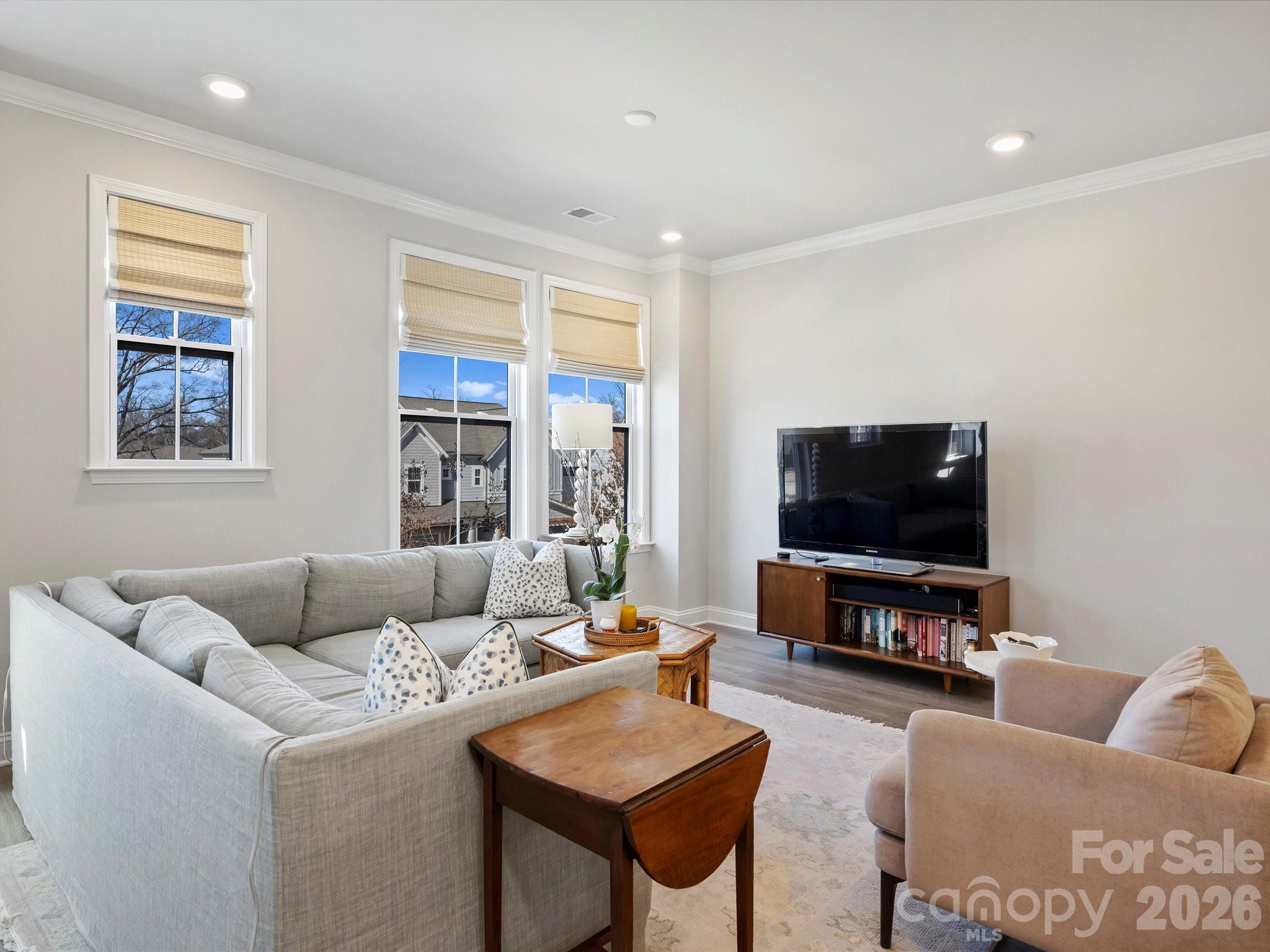 Villa Heights - Residential