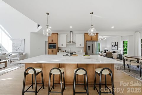 Photo of 131 Normandy Road, Mooresville, NC 28117 (MLS # 4371340)