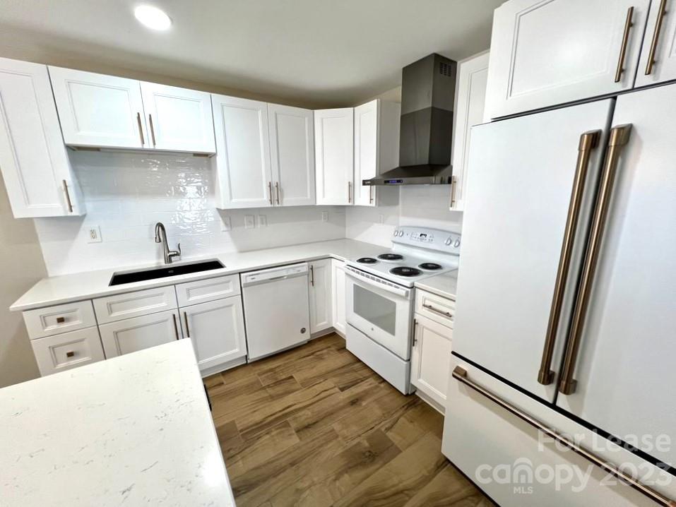 Elliott Acres - Residential Lease