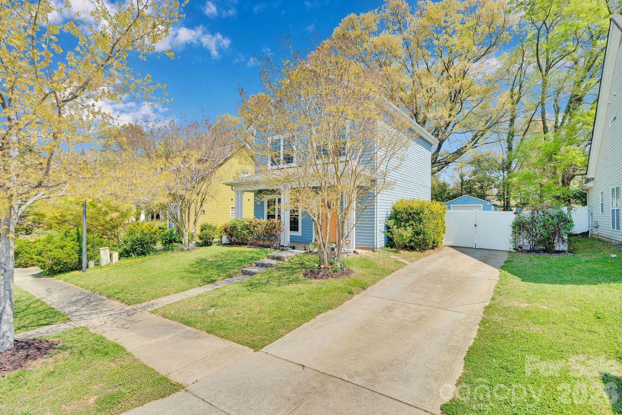 1206 Rising Oak Drive