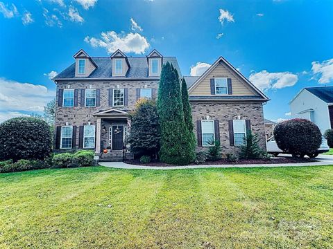 Photo of 1409 Wynhurst Drive #79, Waxhaw, NC 28173 (MLS # 4309610)