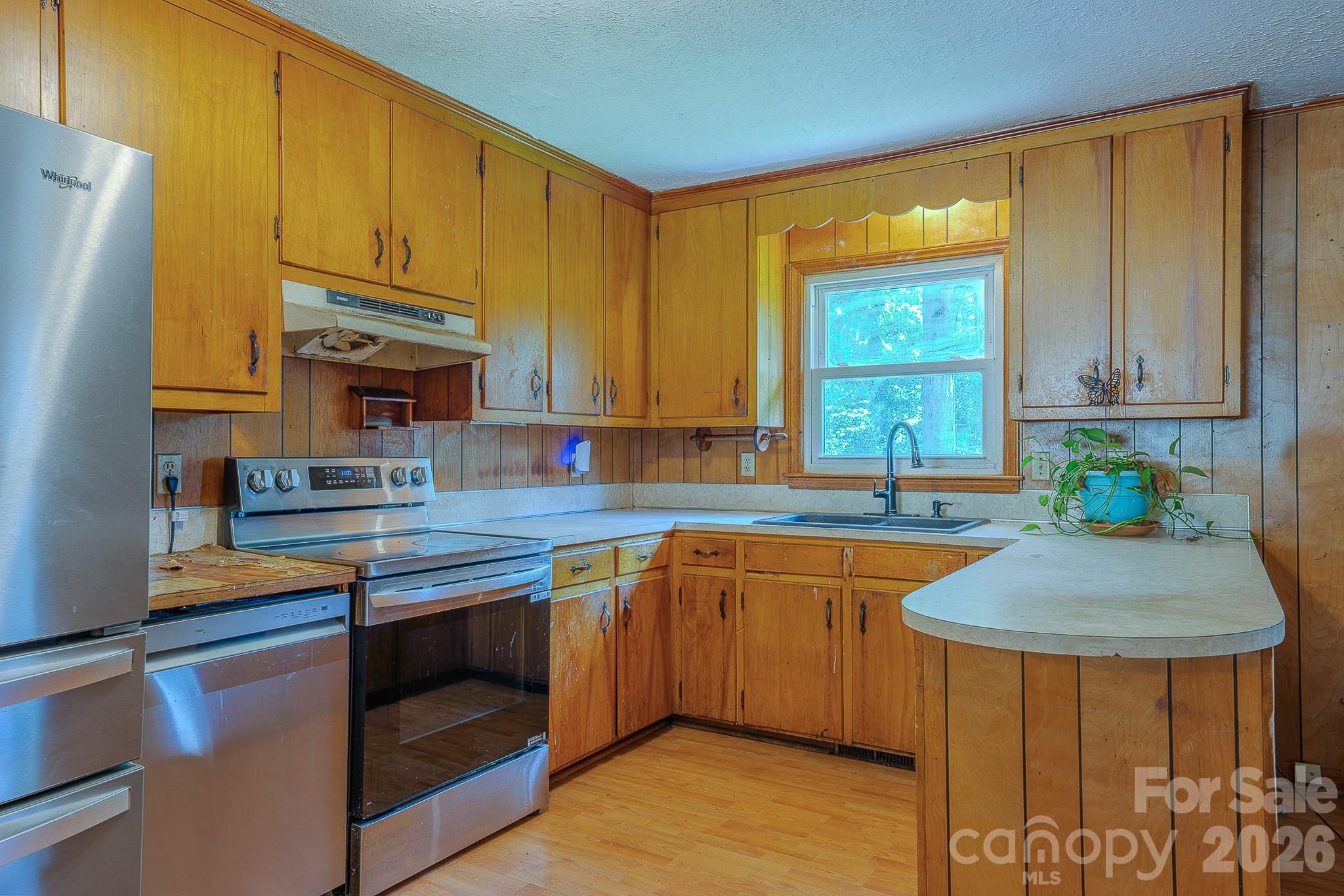 886 Pearidge Road
