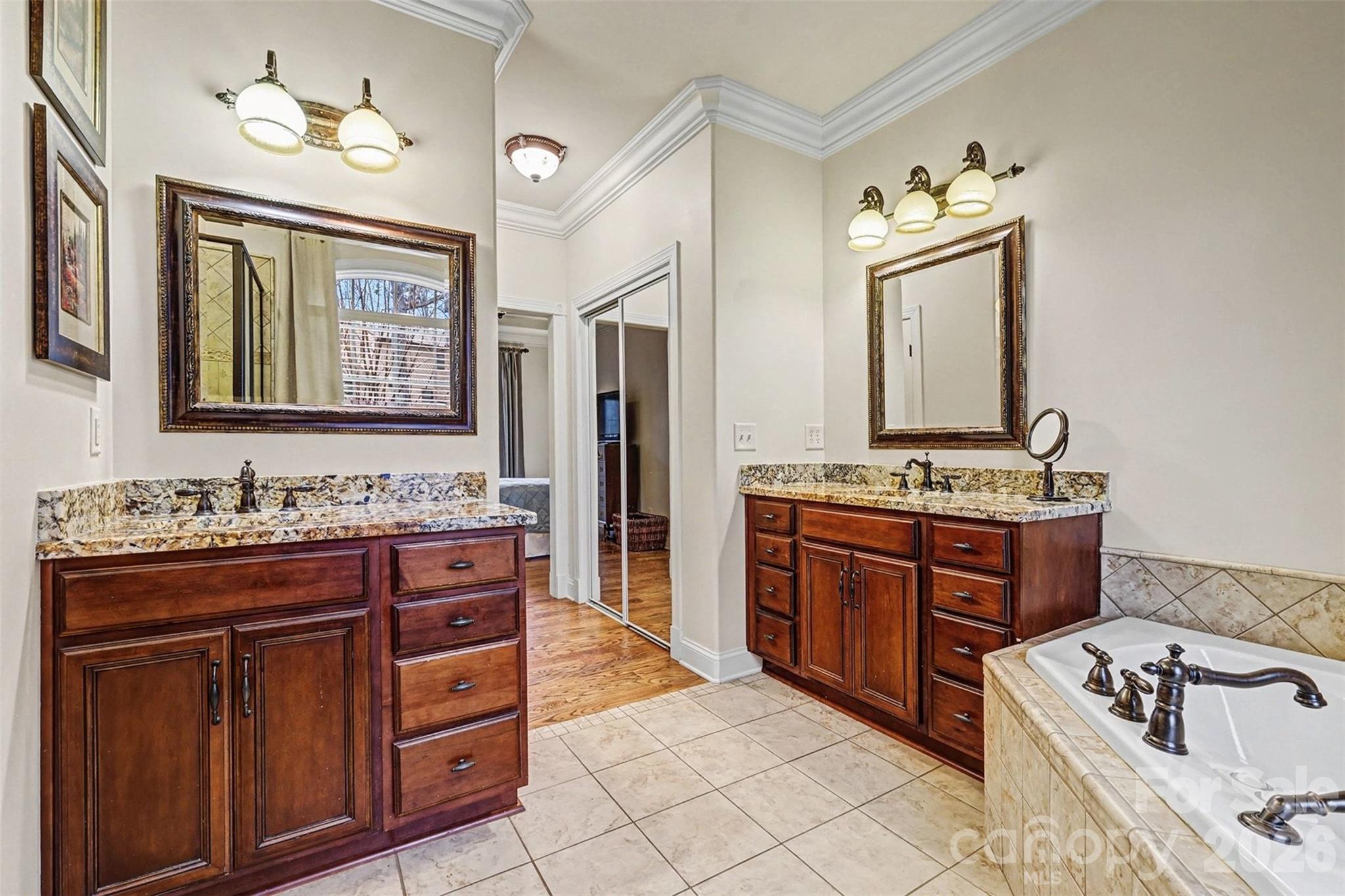 Tega Cay - Residential