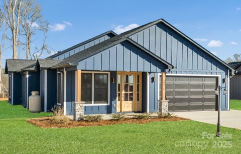 32507 Buchanan Lane Albemarle NC 28001