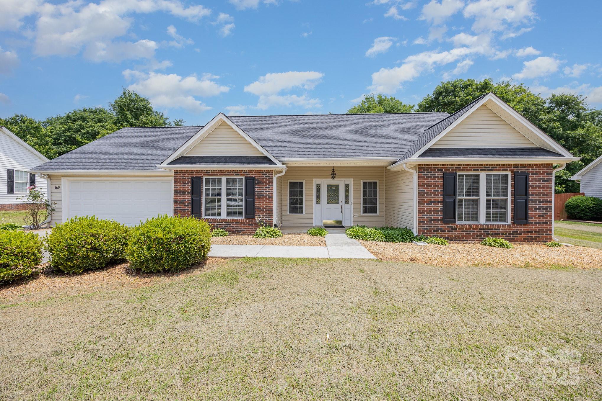 169 Charleston Ridge Drive