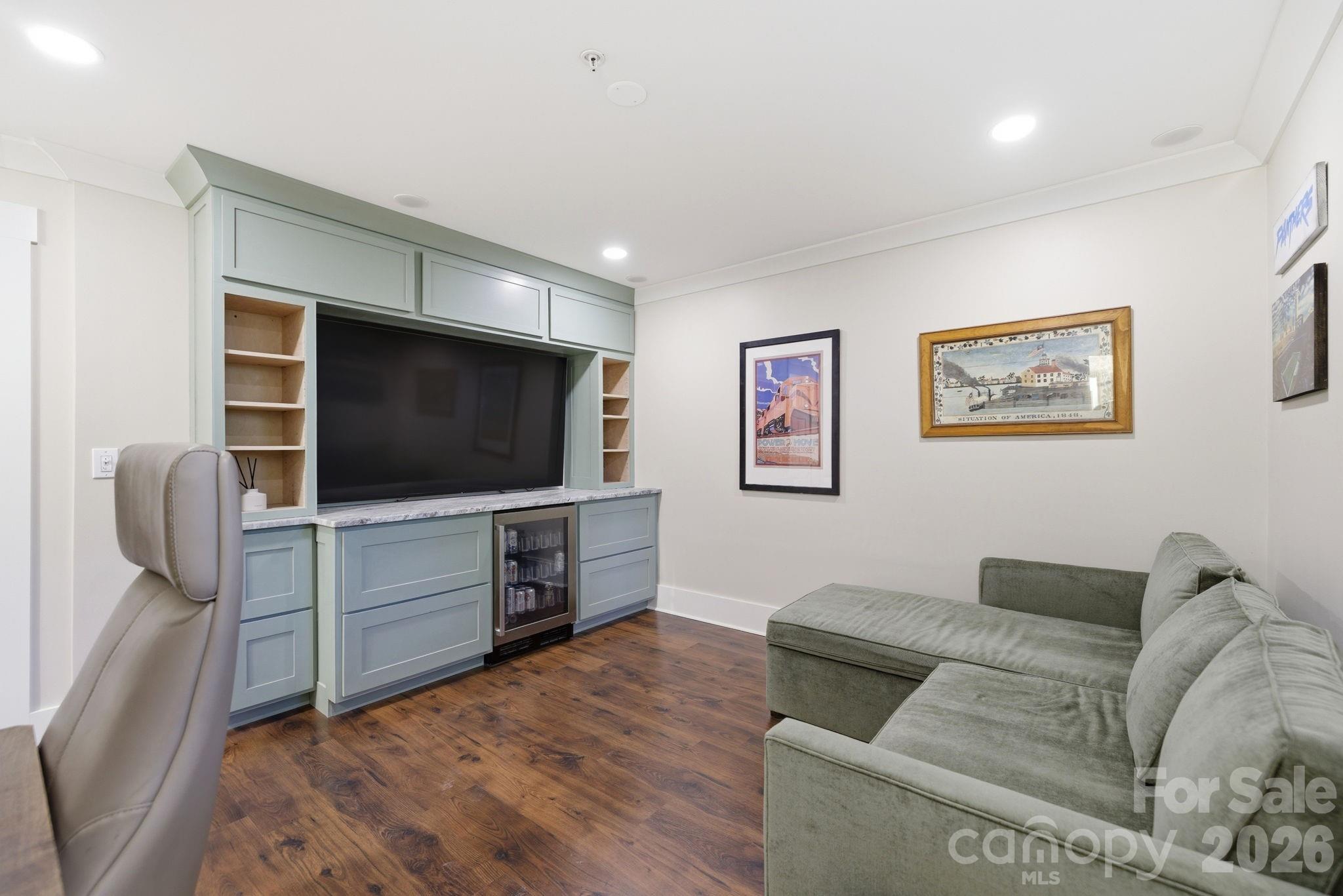 Crown View - Residential