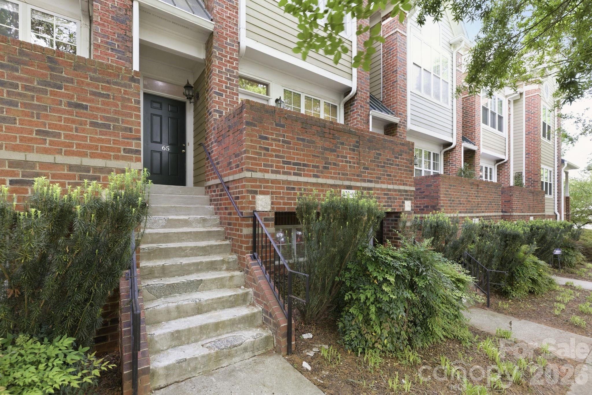 223 S Torrence Street 65