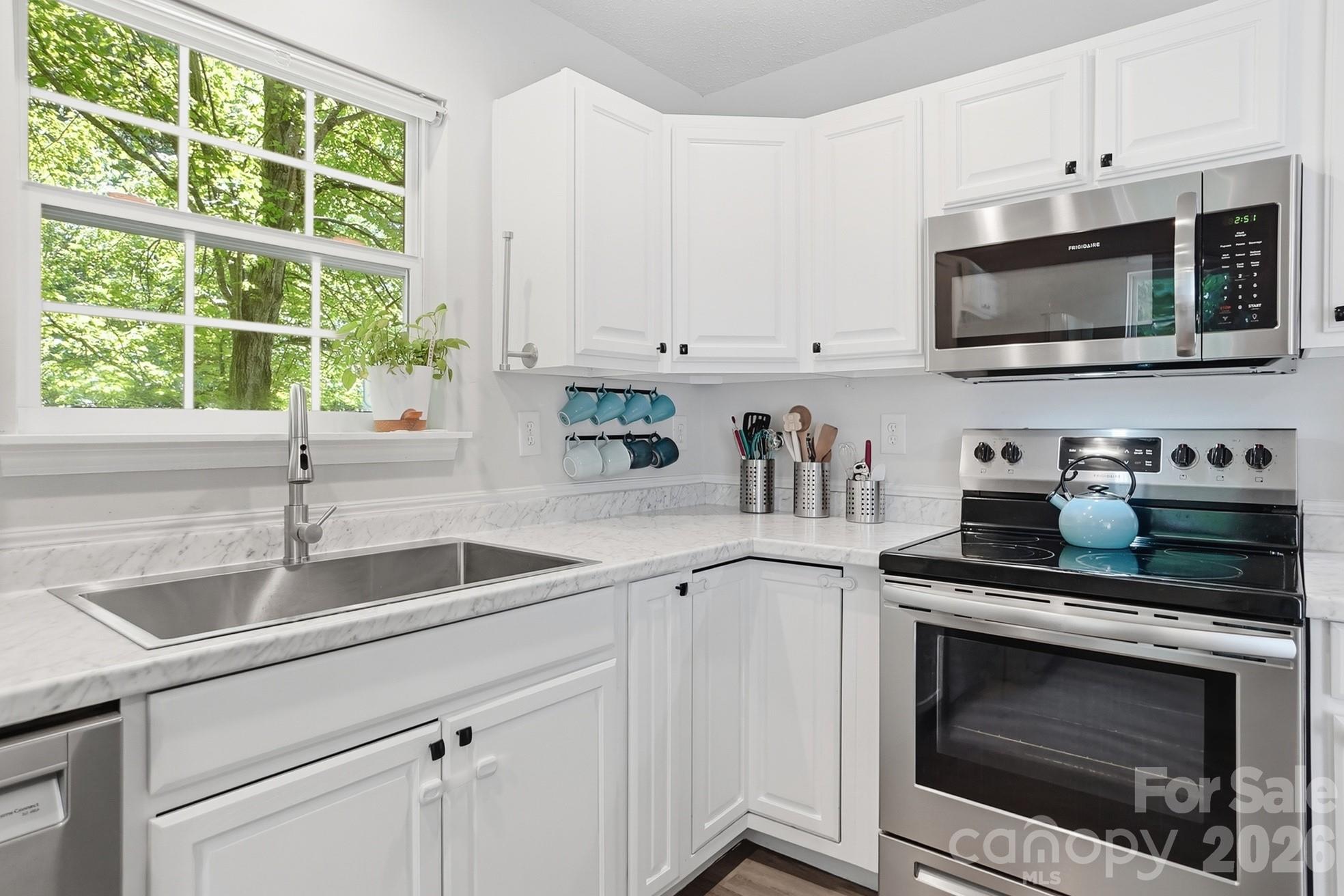 Holly Ridge - Residential