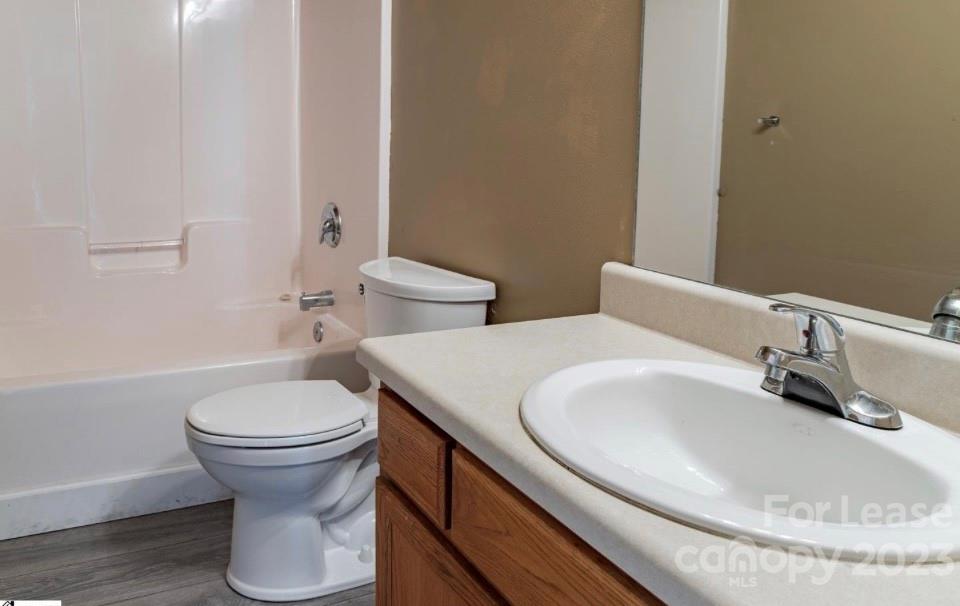 Michaels Landing - Residential Lease