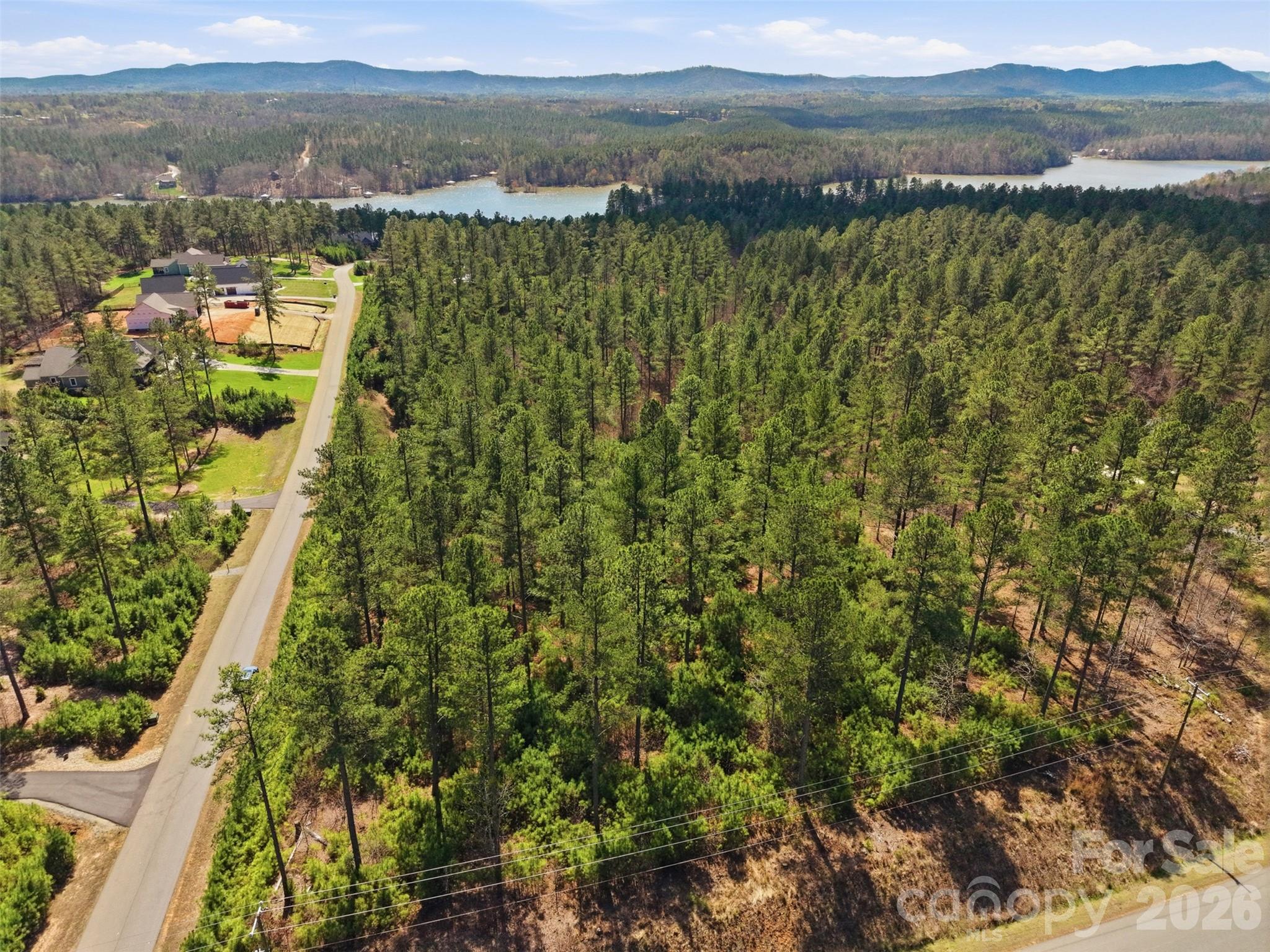 The Waterfront Club - Land