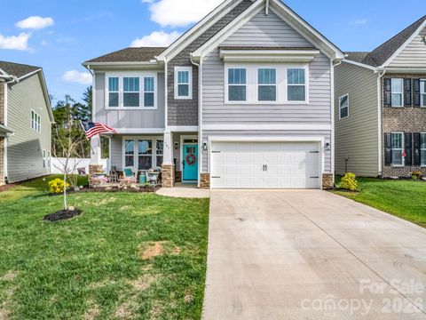 383 Fox Cove Road Hendersonville NC 28792